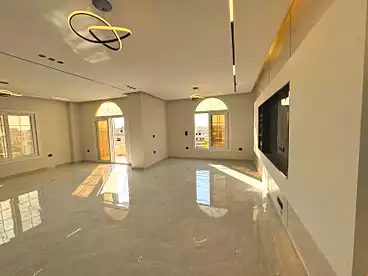 عقارات للبيع في شارع الشهيد محمد عبد اللطيف الشيمي، القرية السياحية الأولى، 200 متر