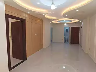 شقق للبيع في شارع خليل حماده، سيدي بشر بحري، 130 متر