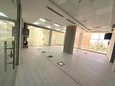 إداري للإيجار في محور محمد نجيب، القاهرة الجديدة - التجمع الخامس، 550 متر