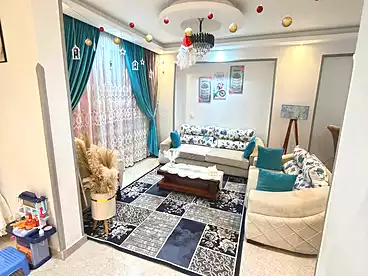 شقق للبيع في شارع عثمان جلال، محرم بك، 100 متر