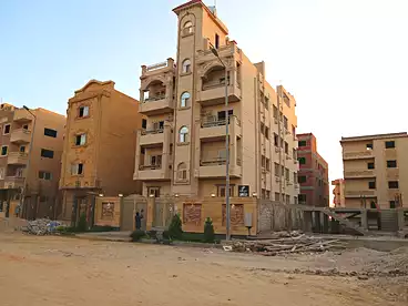 شقق للبيع في حي 2000 قطعة، التوسعات الشمالية، 140 متر