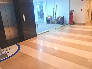 Offices For rent in Southern 90th St., 90th Street, 800 sqm