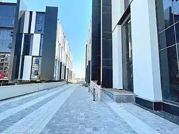 إداري للإيجار في سنتر فيل - كمبوند هايد بارك، كمبوند هايد بارك، 1400 متر