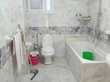 شقق للبيع في البيطاش، العجمي، 125 متر