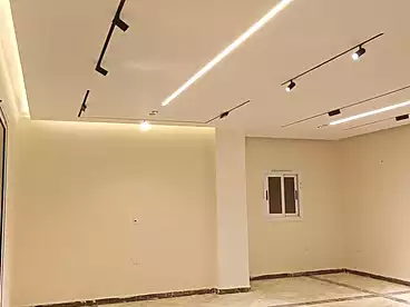 روف للبيع في شارع سليمان الحلبي، البنفسج 11، 180 متر