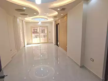 شقق للبيع في شارع خليل حماده، سيدي بشر بحري، 130 متر