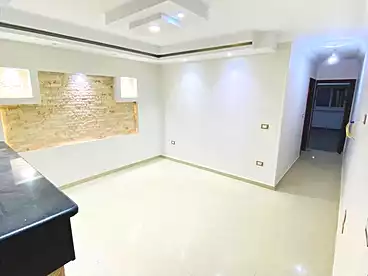 شقق للبيع في شارع سيدي كمال، المندرة بحري، 100 متر