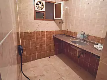 عقارات للإيجار في الهانوفيل، العجمي، 70 متر