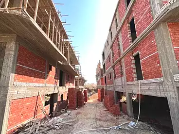 Apartments For sale in Neighborhood 8th, West Somid, 200 sqm