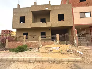 شقق للبيع في شارع السنترال، المجاورة الأولى، 125 متر