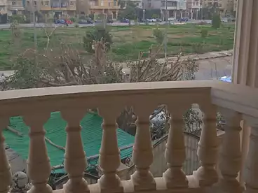 عقارات للبيع في شارع مدحت الخولي، جنوب الاكاديميه (ب)، 710 متر