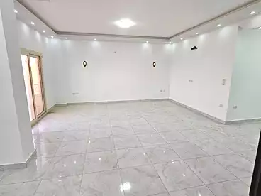 إداري للإيجار في الياسمين 8، الياسمين، 200 متر