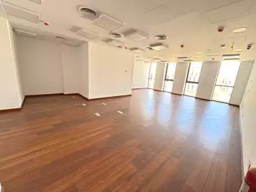 مكاتب للإيجار في ميفيدا بيزنس بارك - كمبوند ميفيدا، كمبوند ميفيدا - اعمار، 700 متر