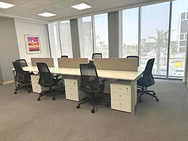 إداري للإيجار في كايرو فيستيفال سيتي مول، كمبوند كايرو فيستيفال سيتي - الفطيم، 154 متر