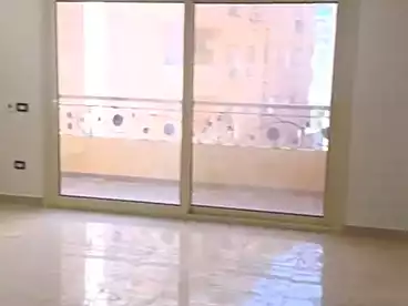 Private For rent in Lotus South, Lotus, 185 sqm