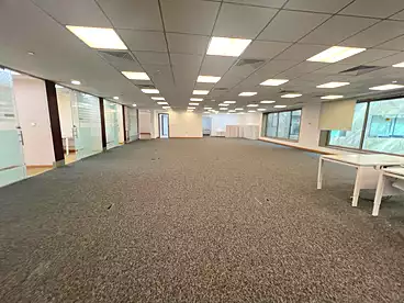 Full Floor Administrative For rent in Northern 90th St., 90th Street, 600 sqm