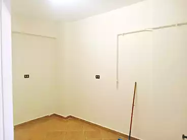 عقارات للإيجار في النزهة الجديدة، النزهة، 130 متر