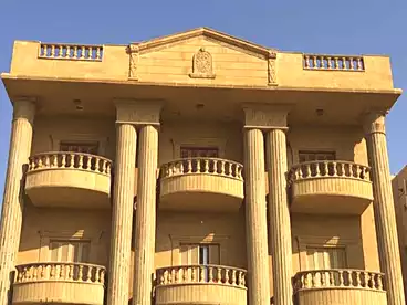 دور كامل للبيع في شارع بديع خيري، المجاورة العاشرة، 225 متر