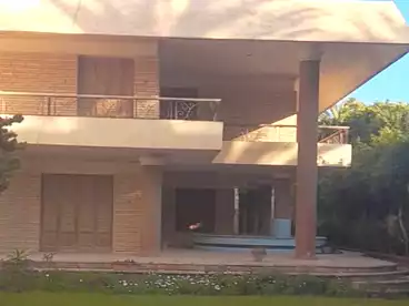 Garden Villa For sale in Abu Yusuf, Al Agamy, 300 sqm