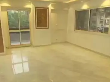 شقق للبيع في شارع حلمي عبد العاطي، المنطقة الثامنة، 220 متر