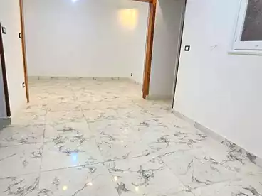 شقق للبيع في شارع جمال عبد الناصر، المندرة، 135 متر