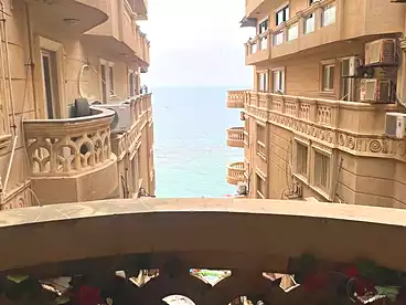 شقق للبيع في المندرة بحري، المندرة، 225 متر