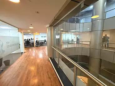 مقر إداري للإيجار في شارع التسعين الجنوبي، شارع التسعين، 1500 متر