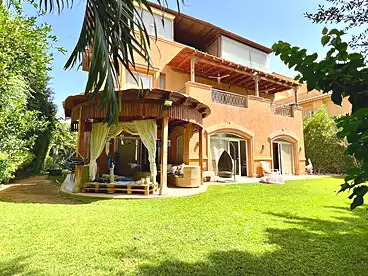 فلل للبيع في كمبوند أكتوبر هيلز 2 - سياك، كمبوند في ٦ اكتوبر، 580 متر