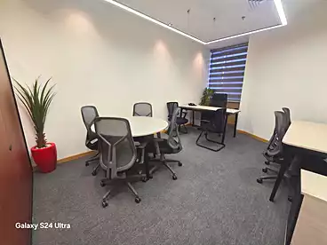 مكاتب للإيجار في شارع التسعين الجنوبي، شارع التسعين، 300 متر