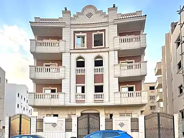 Apartment with Garden For sale in New Narges, New Cairo - 5th Settlement, 145 sqm