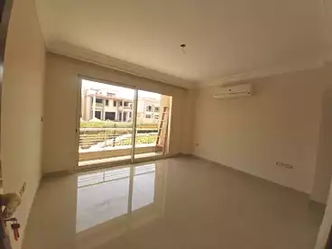فلل للإيجار في أوريانا فيلاز - كمبوند كايرو فيستيفال سيتي، كمبوند كايرو فيستيفال سيتي - الفطيم، 400 متر