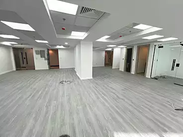 Corporate Branch For rent in Northern 90th St., 90th Street, 330 sqm