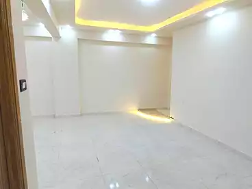 شقق للبيع في شارع 16 الاصلاح، الفلكي، 100 متر