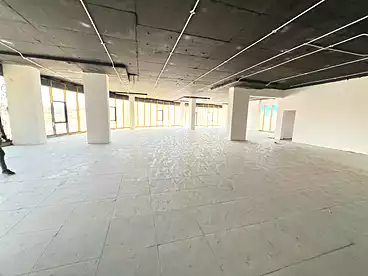 Full Floor Administrative For rent in Southern 90th St., 90th Street, 4400 sqm