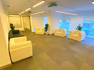مكاتب للإيجار في شارع 206، دجلة، 360 متر