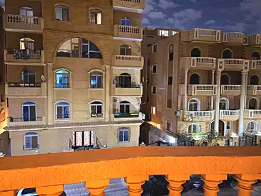 شقق للإيجار في شارع الجزيرة، المستثمرين الجنوبية، 160 متر