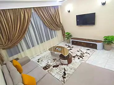شقق للإيجار في شارع 9، الهضبة العليا، 220 متر