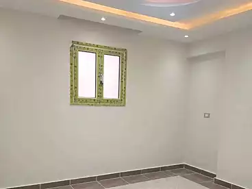 شقق للبيع في شارع سيدي كمال، المندرة بحري، 130 متر