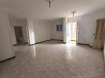 Apartments For sale in Mahmoud El-Isawy St., Miami, 100 sqm