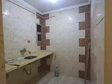 Apartments For sale in Mahmoud El-Isawy St., Miami, 125 sqm