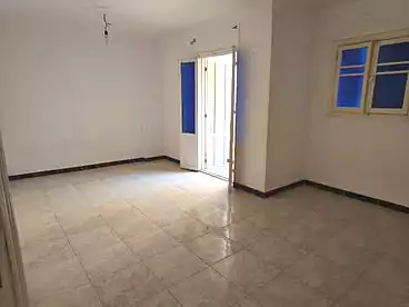 شقق للبيع في شارع محمود العيسوي، سيدي بشر بحري، 100 متر