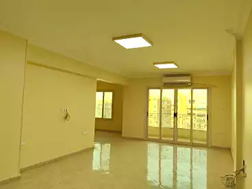 مكاتب للإيجار في مربع الوزراء، شيراتون، 200 متر