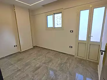 شقق للبيع في شارع خليل حماده، سيدي بشر بحري، 90 متر