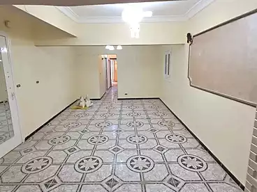 شقق للبيع في شارع محمود العيسوي، سيدي بشر بحري، 180 متر