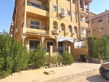 Apartments For sale in Gamal Abd El Naser St., Northern Expansions, 251 sqm