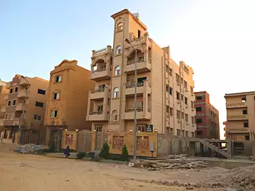 في حي 2000 قطعة، التوسعات الشمالية، 140 متر