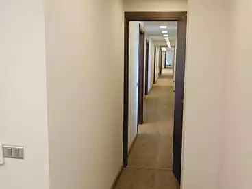 Offices For rent in Southern 90th St., 90th Street, 670 sqm