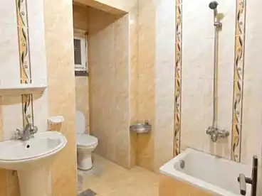 Apartments For sale in Nabawy Al Mohandes St, El Mandara, 90 sqm