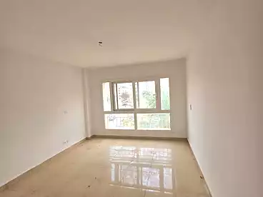 في مدينتي - بي 10، المنطقه العاشره عمارات، 200 متر