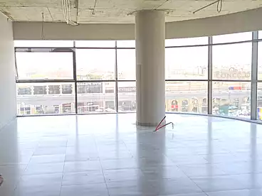 Offices For rent in Southern 90th St., 90th Street, 300 sqm